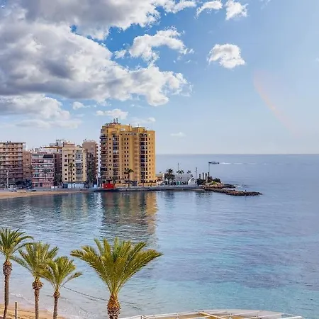 Modern And 2bd With Terrace & Wifi Апартаменты *