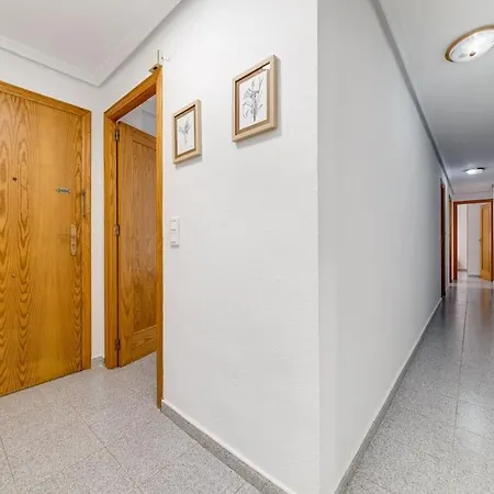 Apartment Modern And 2bd With Terrace & Wifi Torrevieja