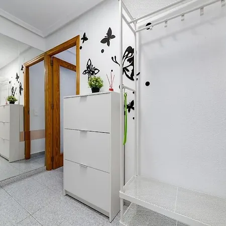 Modern And 2bd With Terrace & Wifi *